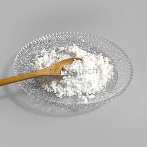 Levamisole powder in a clear glass dish.
